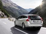 Volvo V60 Plug-in Hybrid 2011 года